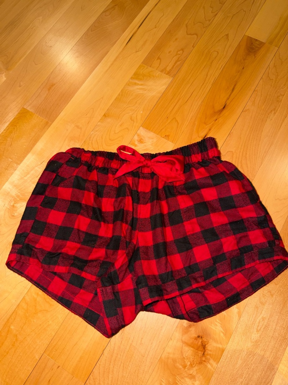 Hollister XS red and black plaid sleep shorts